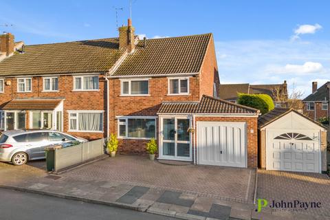 2 Aldbury Rise, Coventry, CV5 9JP