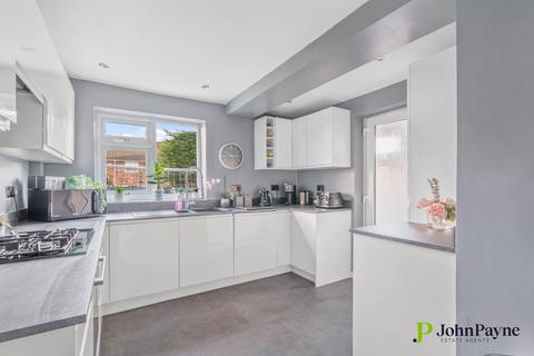 2 Aldbury Rise, Coventry, CV5 9JP