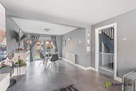2 Aldbury Rise, Coventry, CV5 9JP