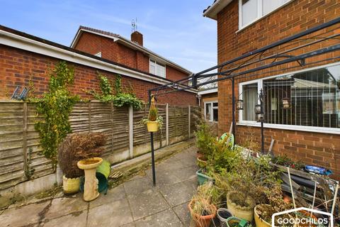 20 Baslow Road, Walsall, WS3 3SG