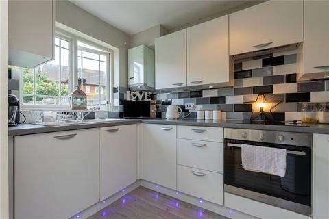 3 bedroom terraced house to rent, Shelbourne Mews, Macclesfield, Cheshire, SK10