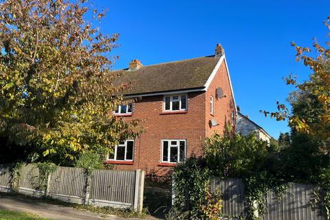 4 bedroom semi-detached house for sale - 3 Cavendish Road, Trimley St Mary, Suffolk, IP11 0RR