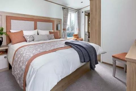 2 bedroom lodge for sale, Oakdene Forest Park