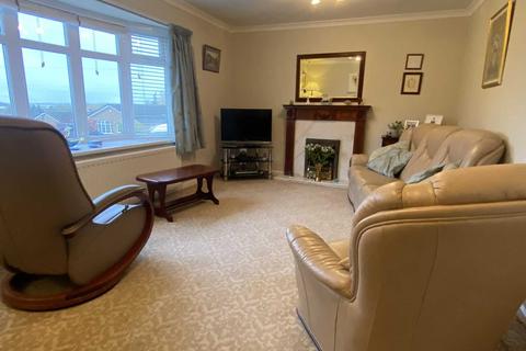 17 Delta Close, Royton, Oldham, OL2 5DR