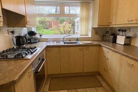 17 Delta Close, Royton, Oldham, OL2 5DR