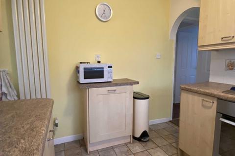 17 Delta Close, Royton, Oldham, OL2 5DR