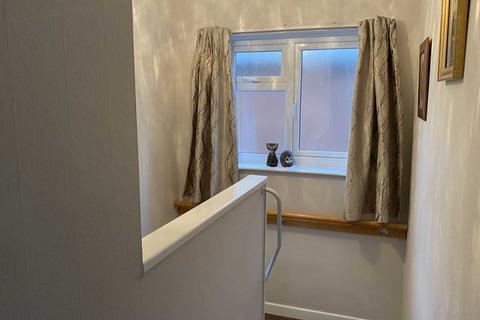 17 Delta Close, Royton, Oldham, OL2 5DR