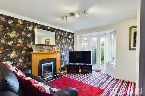 2 bedroom semi-detached house for sale - Crestwood Drive, Stone, ST15