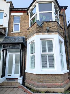 2 bedroom apartment to rent - Springfield Road, London N11