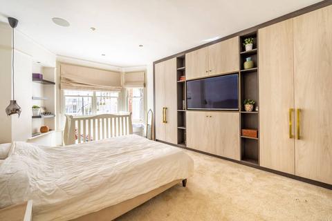 3 bedroom maisonette to rent, Comeragh Road, Barons Court, London, W14