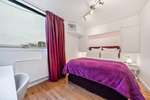 3 bedroom flat for sale, Tachbrook Street, Pimlico, London, SW1V