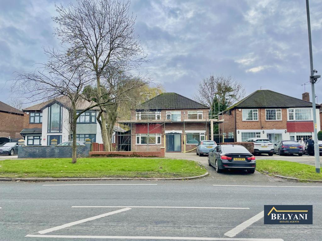 Wilbraham Road, Manchester M14 6 bed detached house to rent £2,750