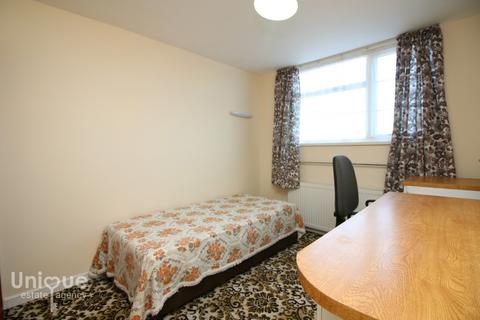 91 Aintree Road, Thornton-cleveleys, FY5 5HW