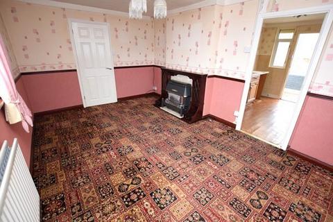 2 bedroom detached bungalow for sale - Portland Drive, Market Drayton, Shropshire