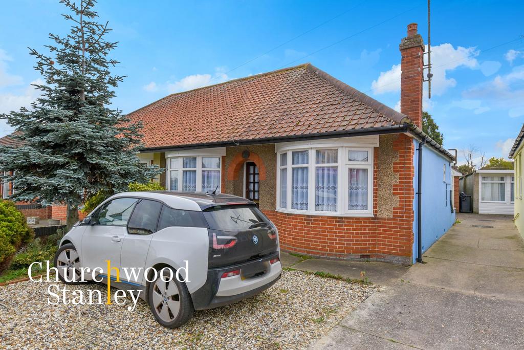 Bramford Lane, Ipswich, IP1 2 Bed Semi-detached Bungalow For Sale - £ ...