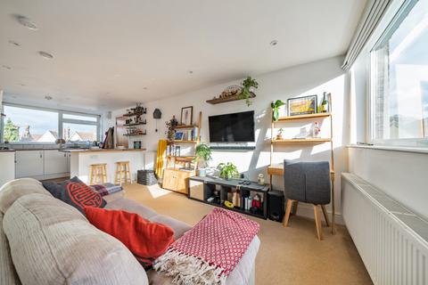 1 bedroom apartment for sale - Harvey Road, Guildford, Surrey, GU1
