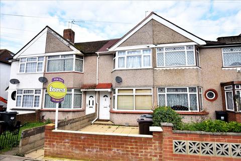 3 bedroom terraced house for sale, Guildford Avenue, Feltham, Middlesex, TW13