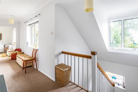 24 Brokes Crescent, Reigate, RH2 9PS
