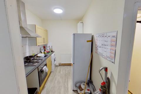 undefined, Flat 2, 122 Foxhall Road, Forest Fields, Nottingham, NG7 6LH