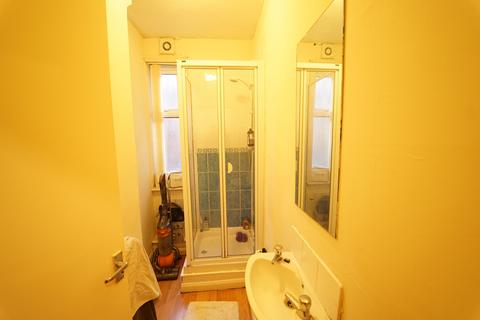 undefined, Flat 2, 122 Foxhall Road, Forest Fields, Nottingham, NG7 6LH