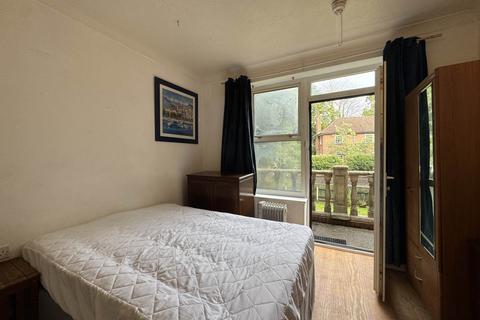 Studio to rent, Braidley Road, Bournemouth BH2