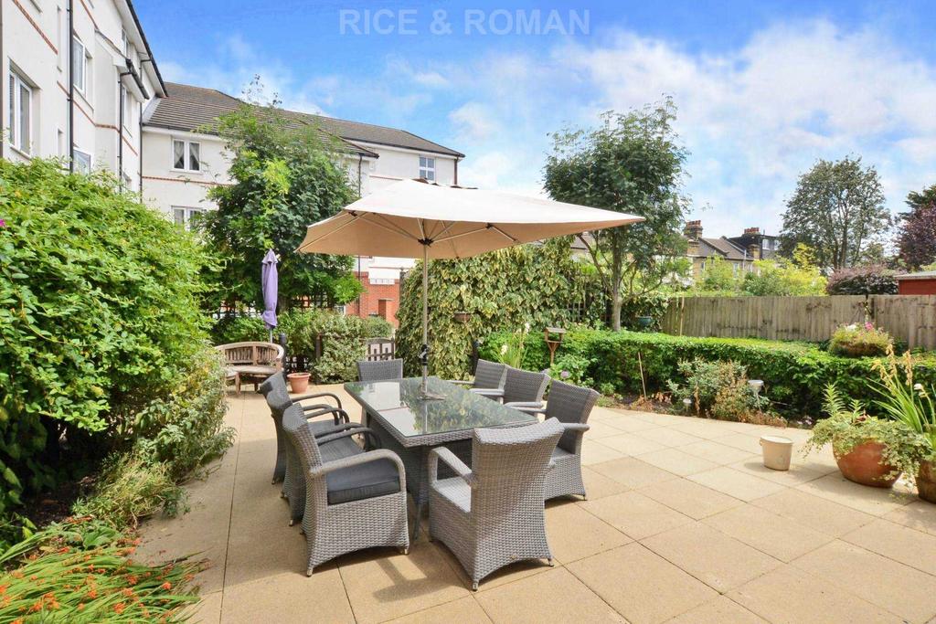Clifton Park Avenue, London SW20 1 bed retirement property to rent £
