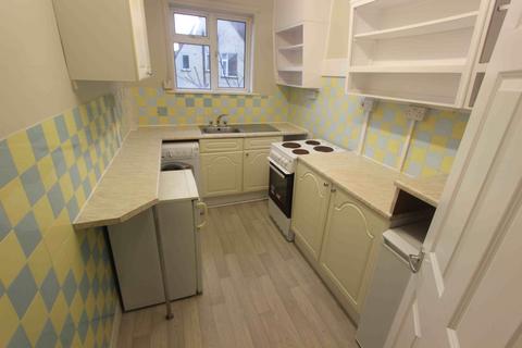 MAIDENHEAD,   ST MARKS ROA,   UNFURNISHED