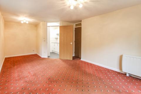 2 bedroom apartment for sale - Farley Court, Church Road East, Farnborough, GU14