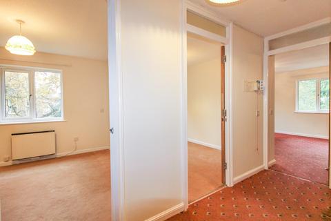 2 bedroom apartment for sale, Farley Court, Church Road East, Farnborough, GU14
