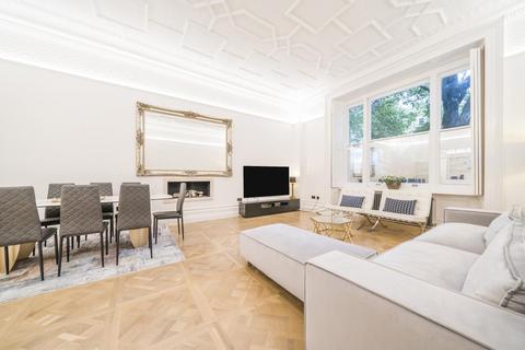 3 bedroom flat for sale, Westbourne Terrace, Bayswater