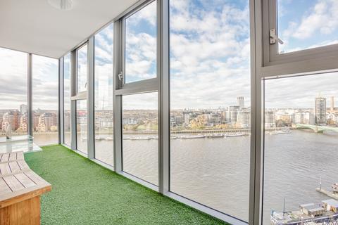 2 bedroom flat to rent, Falcon Wharf, 34 Lombard Road, London