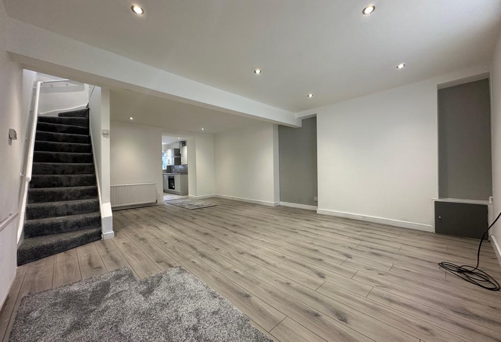 Thomas Street, Tonypandy 3 bed terraced house £115,000