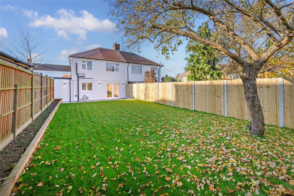 Micklefield Way, Borehamwood... 3 bed semidetached house for sale £550,000