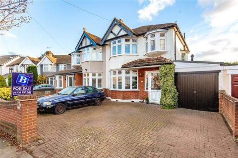 32 Havering Drive, Romford, RM1 4BH