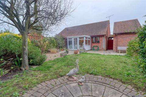 12 Bernard Close, Kirby Cross, Frinton-on-sea, CO13 0TP