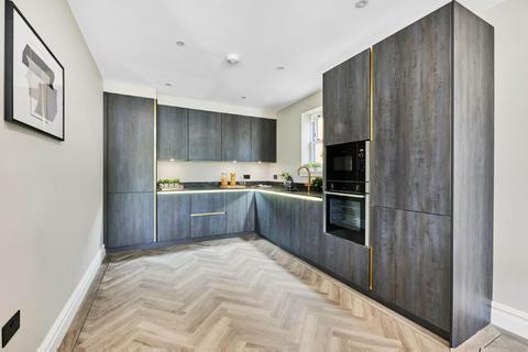 1, Ashmere House, 1 Manor Park, London, SE13 5QZ