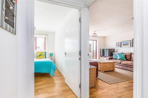 2 bedroom flat to rent, 11 Armada Court, East Bracklesham Drive, Bracklesham Bay, PO20