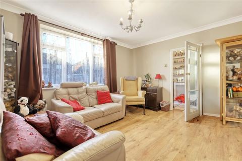 134 Retford Road, Romford, RM3 9NH