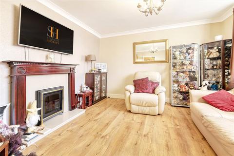 134 Retford Road, Romford, RM3 9NH