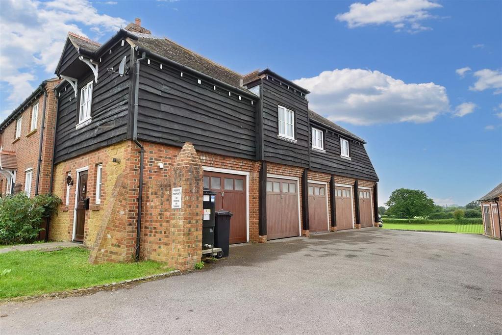 Partway Lane, Hazelbury Bryan, Sturminster Newton, DT10 2 bed coach