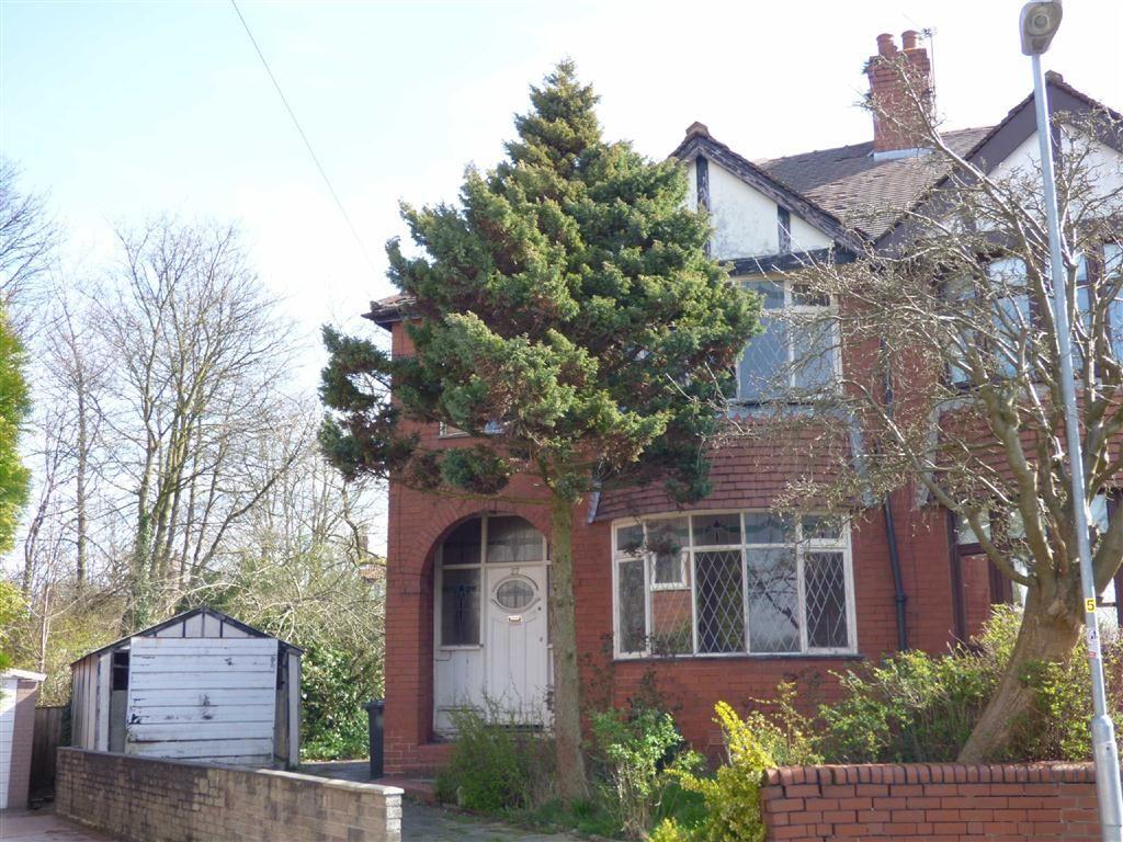 Parkside, Alkrington, Middleton, Manchester, M24 3 bed semidetached house £189,950