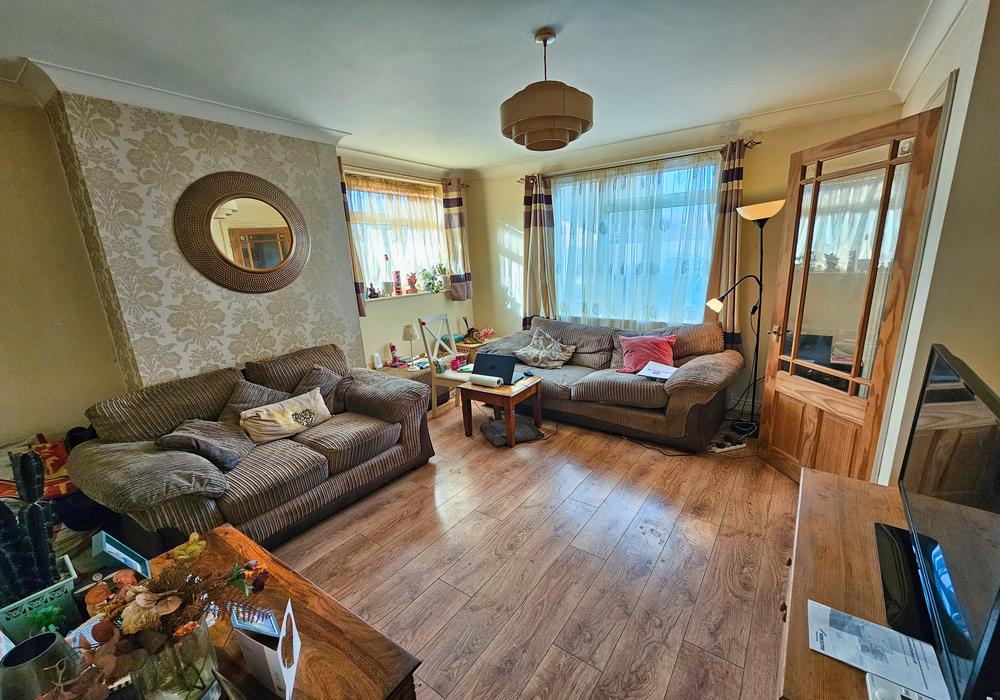 Testwood Crescent, Totton SO40 3 bed semidetached house for sale £