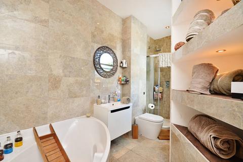 3 bedroom house to rent - Langthorne Street, Bishop's Park, London, SW6