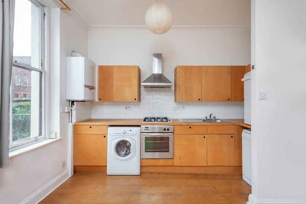 Upper Street, Islington, London, N1 1 bed flat for sale £325,000