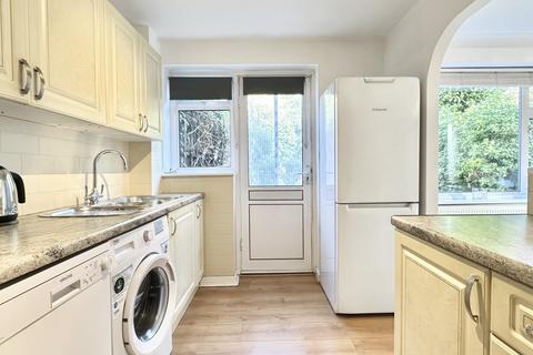 16 Riverview Road, Greenhithe, DA9 9NJ
