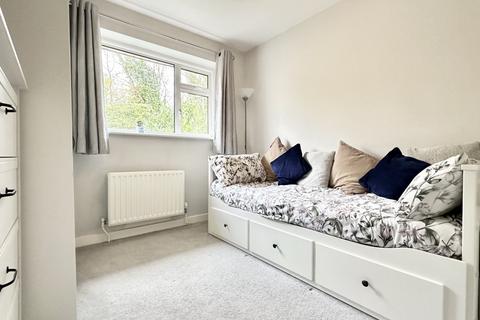 16 Riverview Road, Greenhithe, DA9 9NJ