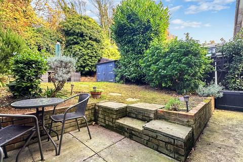 16 Riverview Road, Greenhithe, DA9 9NJ