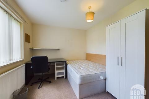 4 bedroom terraced house to rent, Charter Avenue, Canley, Coventry, CV4