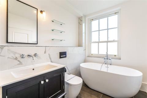 2 bedroom penthouse for sale, Winkfield Park, Winkfield Row, Berkshire, RG42