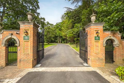 2 bedroom penthouse for sale, Winkfield Park, Winkfield Row, Berkshire, RG42